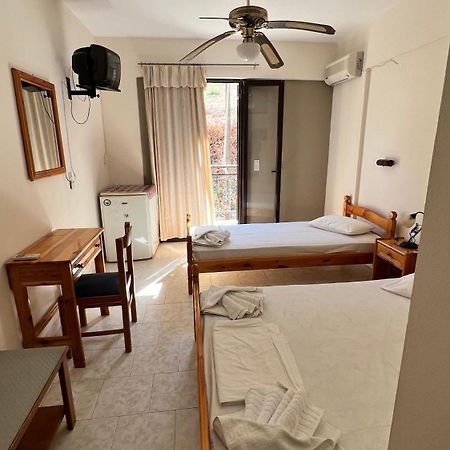 Michaela Hotel Poros  ภายนอก รูปภาพ