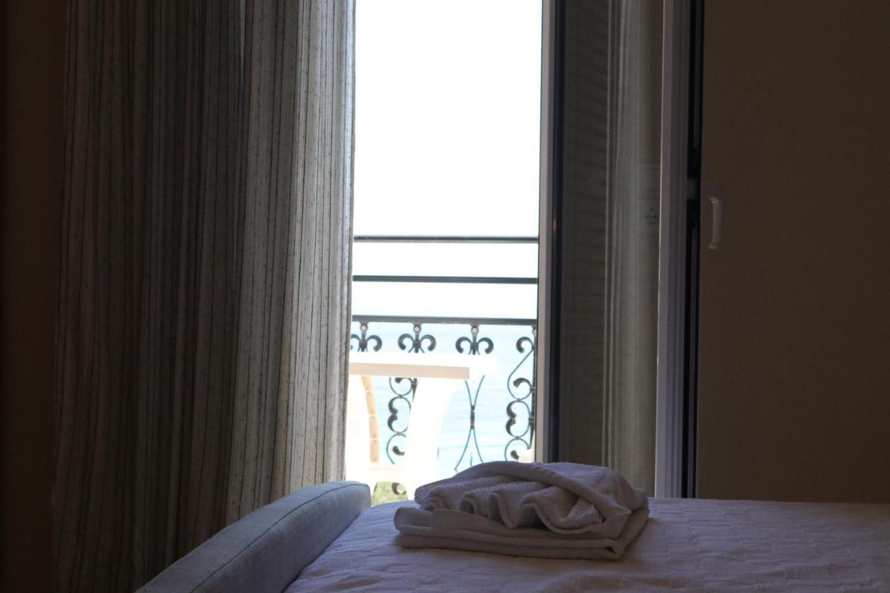 Michaela Hotel Poros  ภายนอก รูปภาพ