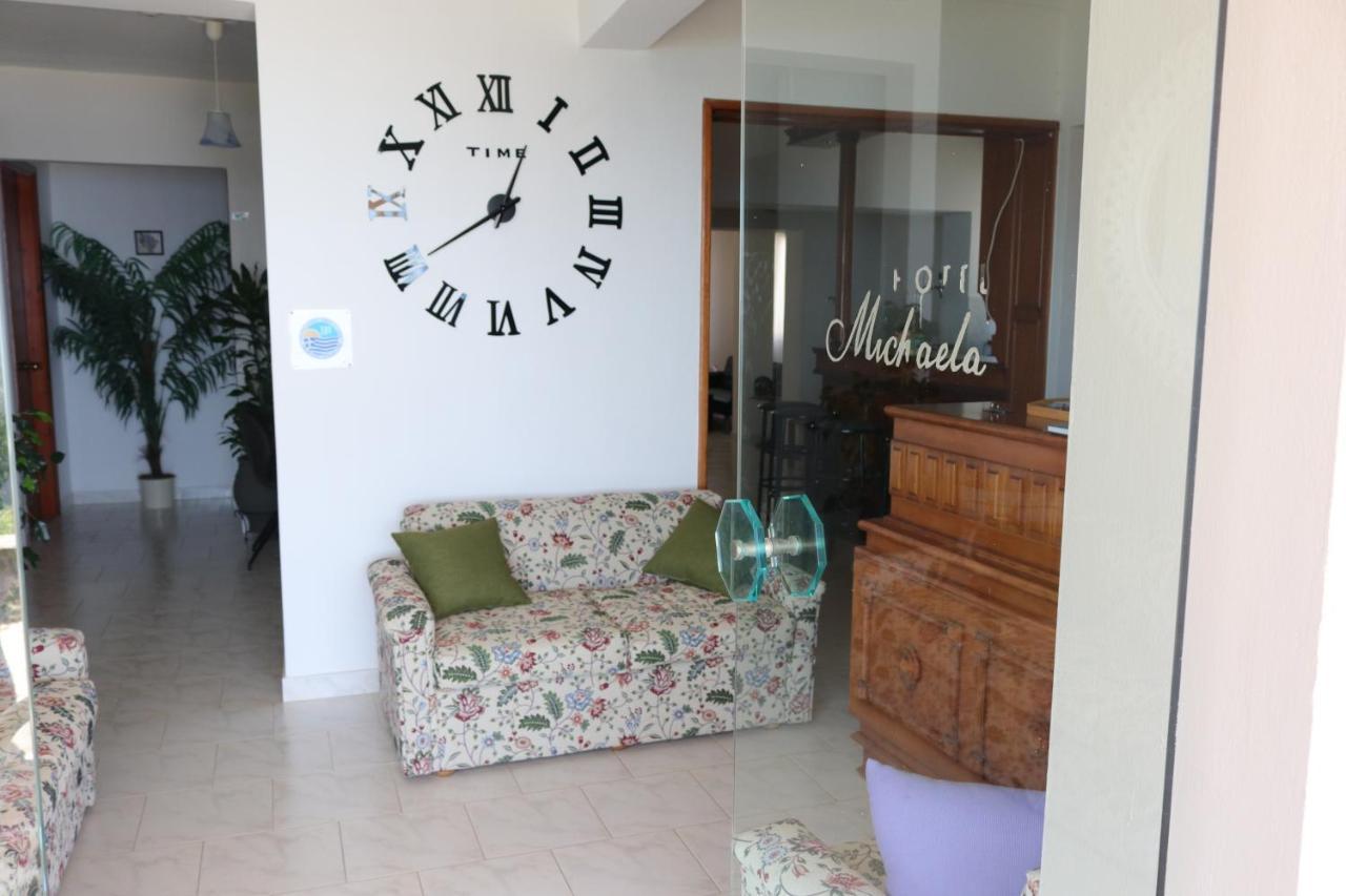 Michaela Hotel Poros  ภายนอก รูปภาพ