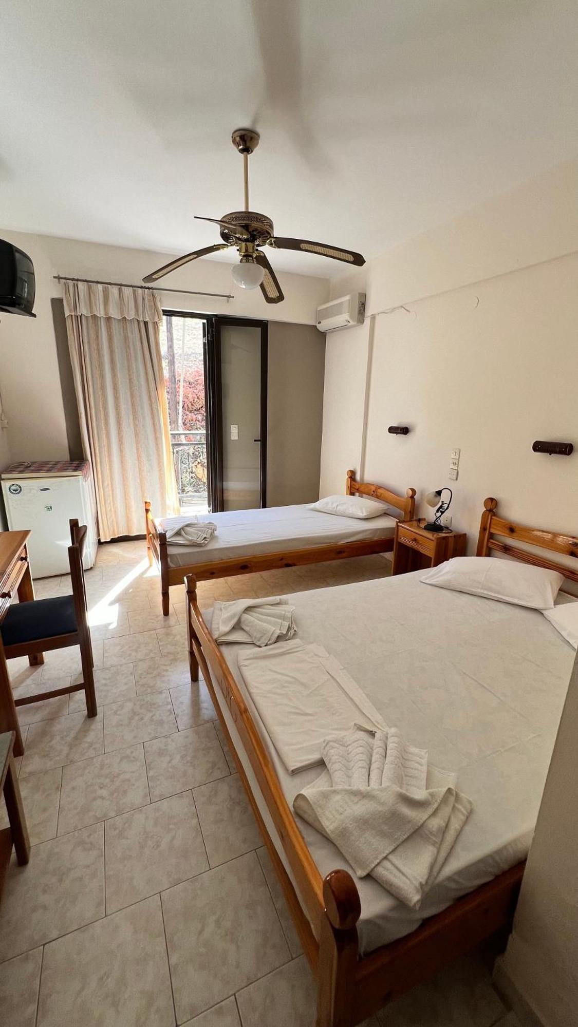 Michaela Hotel Poros  ภายนอก รูปภาพ
