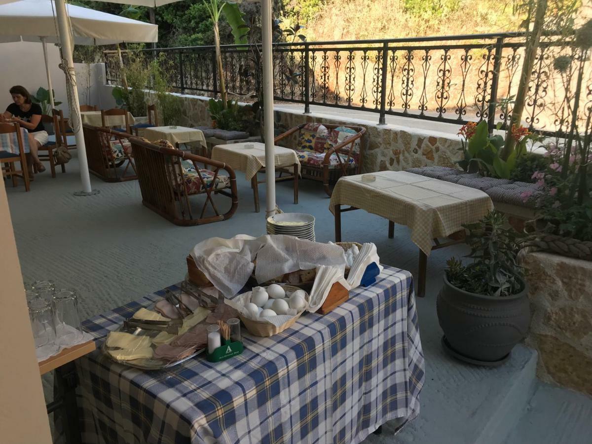 Michaela Hotel Poros  ภายนอก รูปภาพ