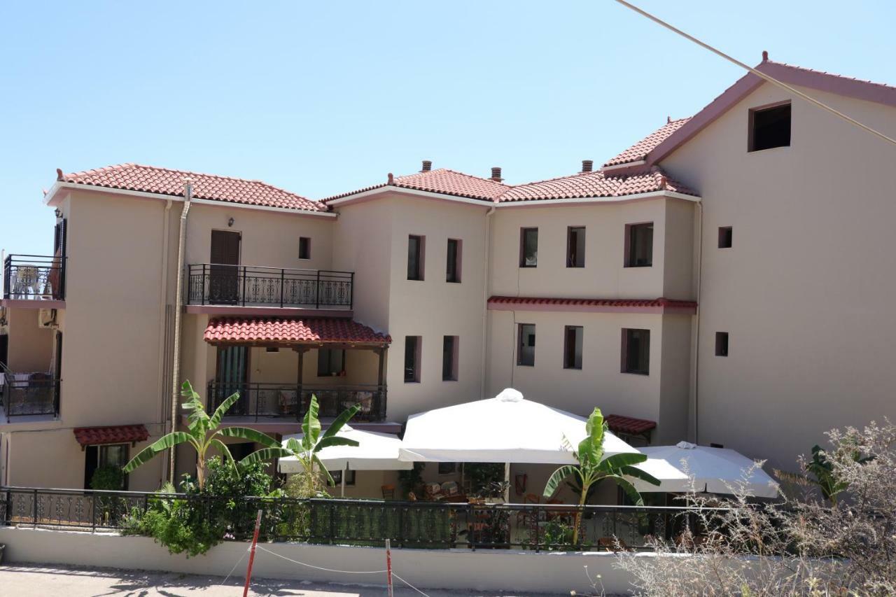 Michaela Hotel Poros  ภายนอก รูปภาพ