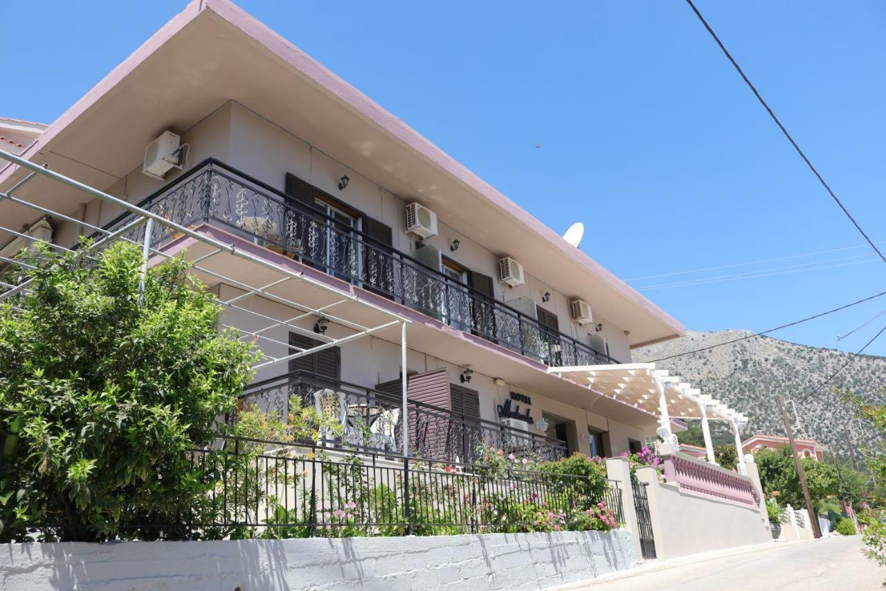 Michaela Hotel Poros  ภายนอก รูปภาพ